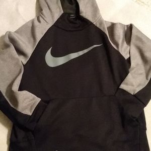 Boys Nike Dri fit hoodie Sz S